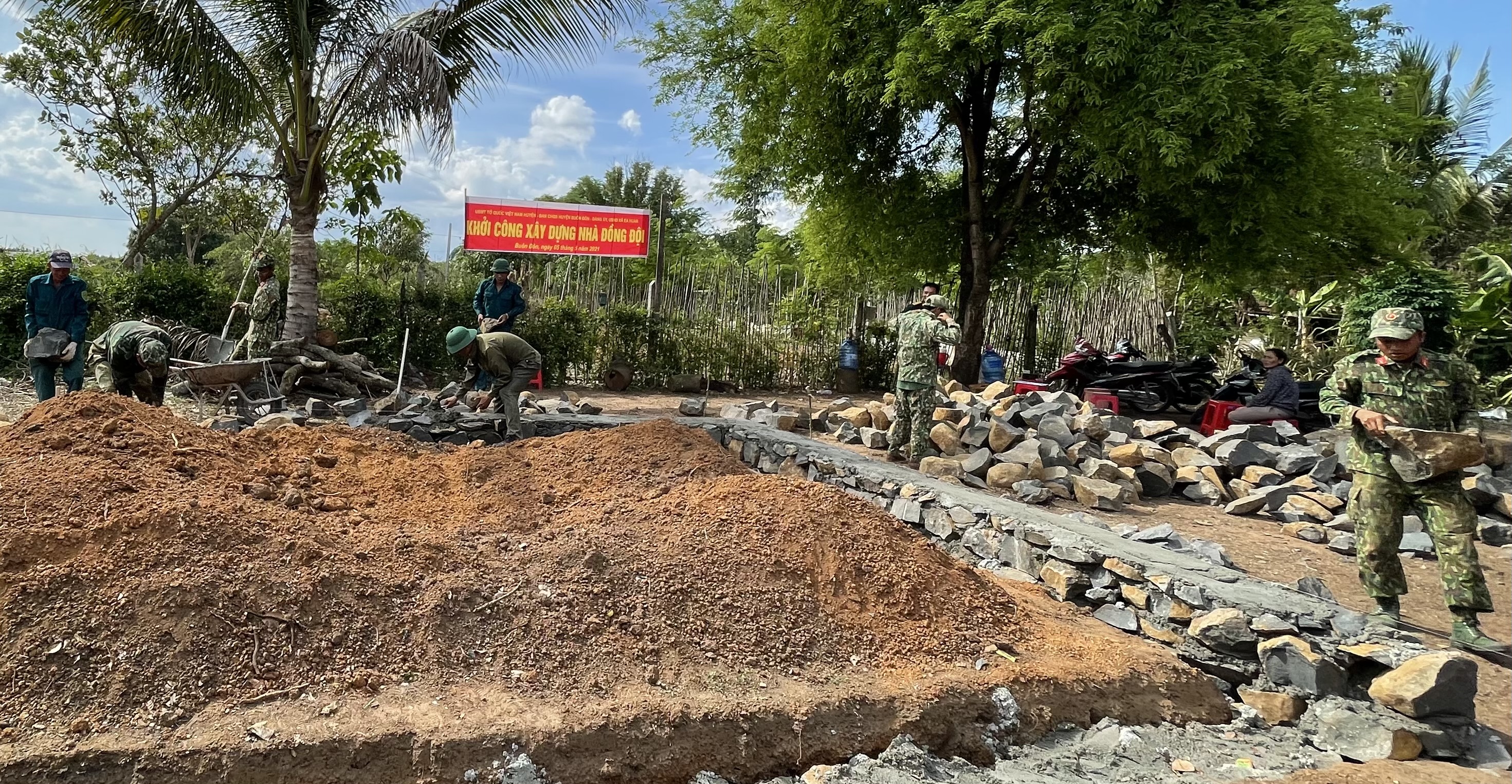 Nơi gian khó, luôn có bộ đội